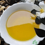 山茶花油